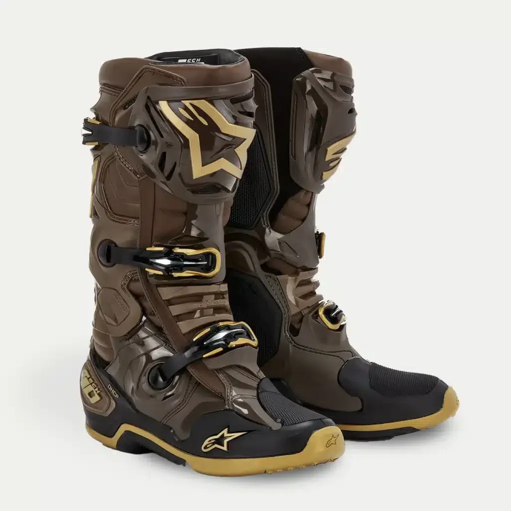 Limited Edition Squad ’23 Tech 10 Boots in Brown/Gold